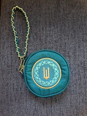 Lug Wicked OZ Wheel Wristlet Coin Purse with Gold Accent NWOT